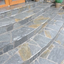 Kamień niereguralny KV3